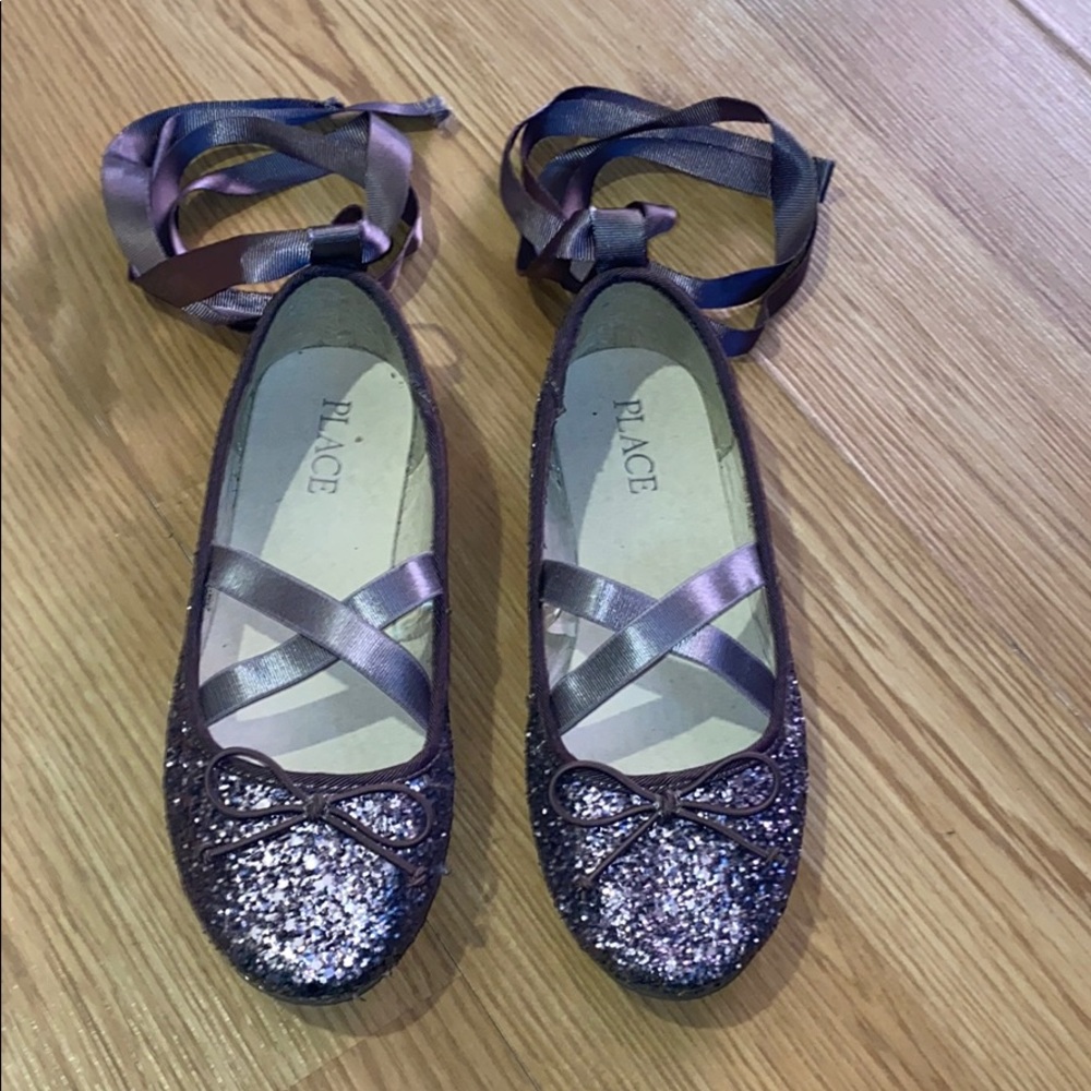 The children’s place girls flats size: 1